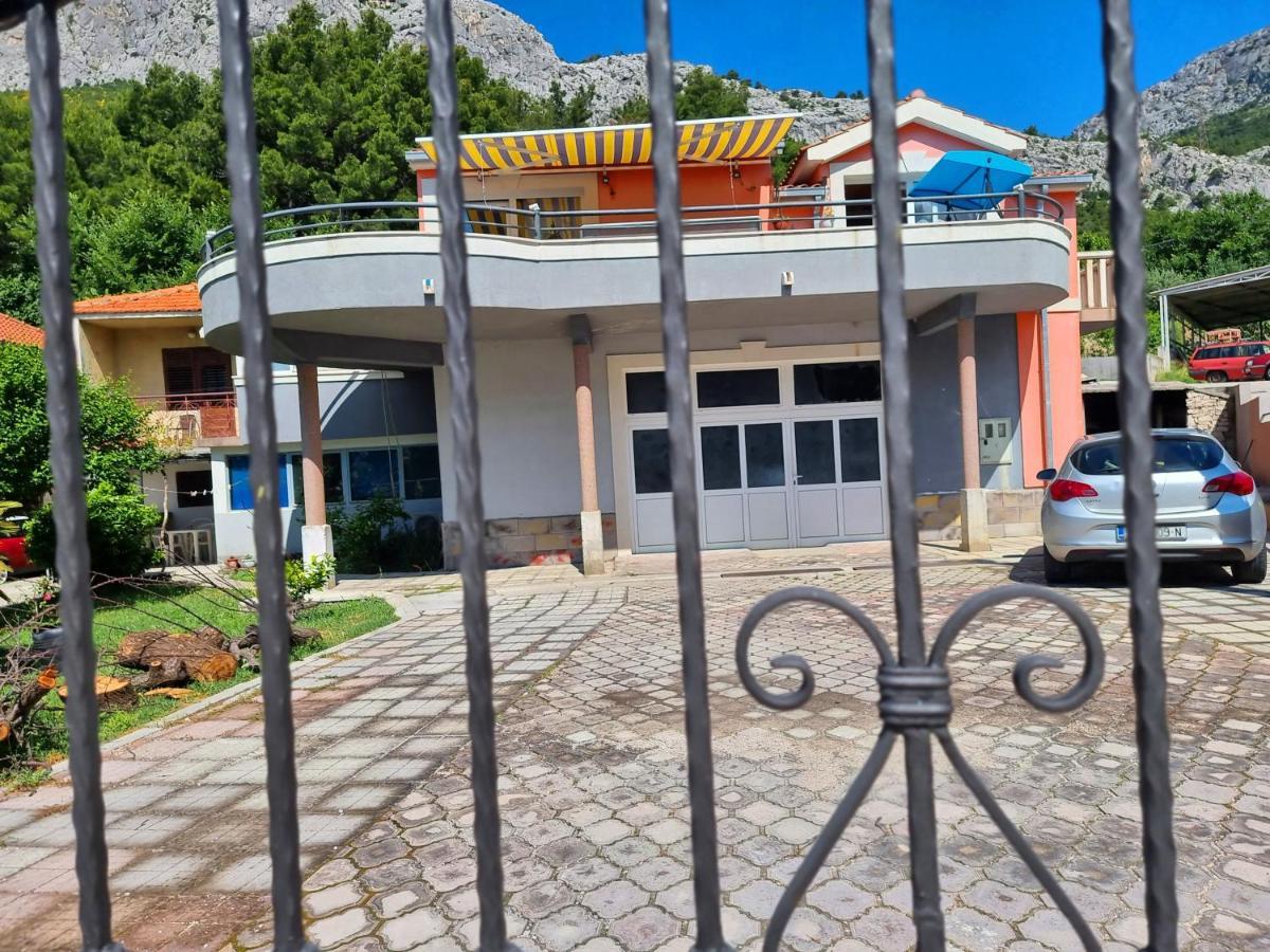 Guest House Klara Солин Екстериор снимка