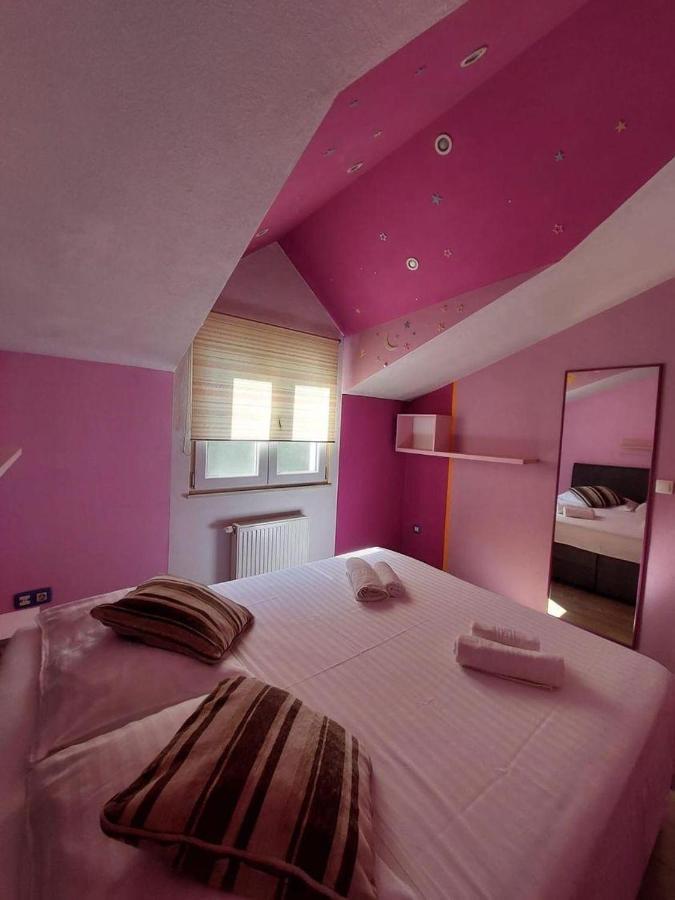 Guest House Klara Солин Екстериор снимка