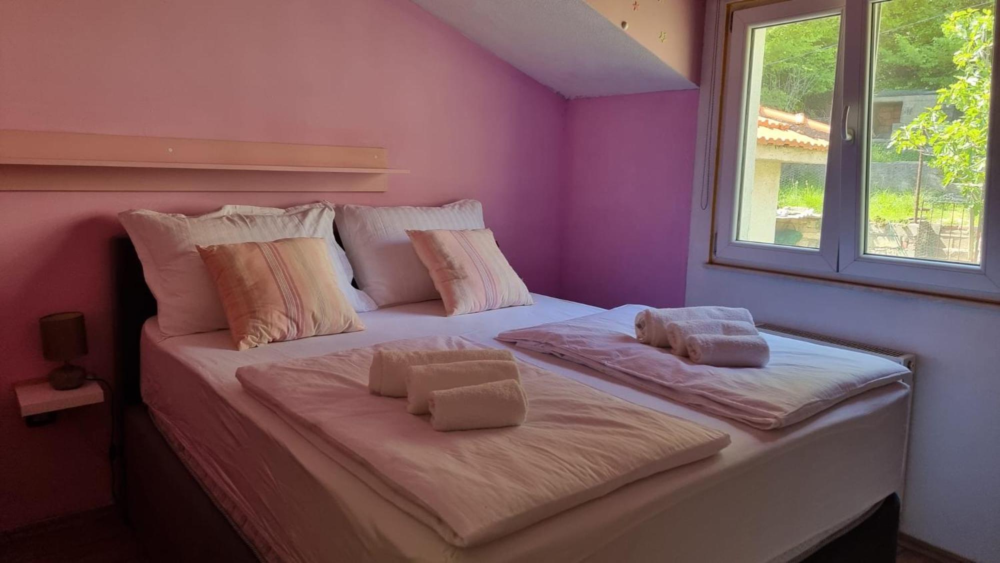 Guest House Klara Солин Екстериор снимка